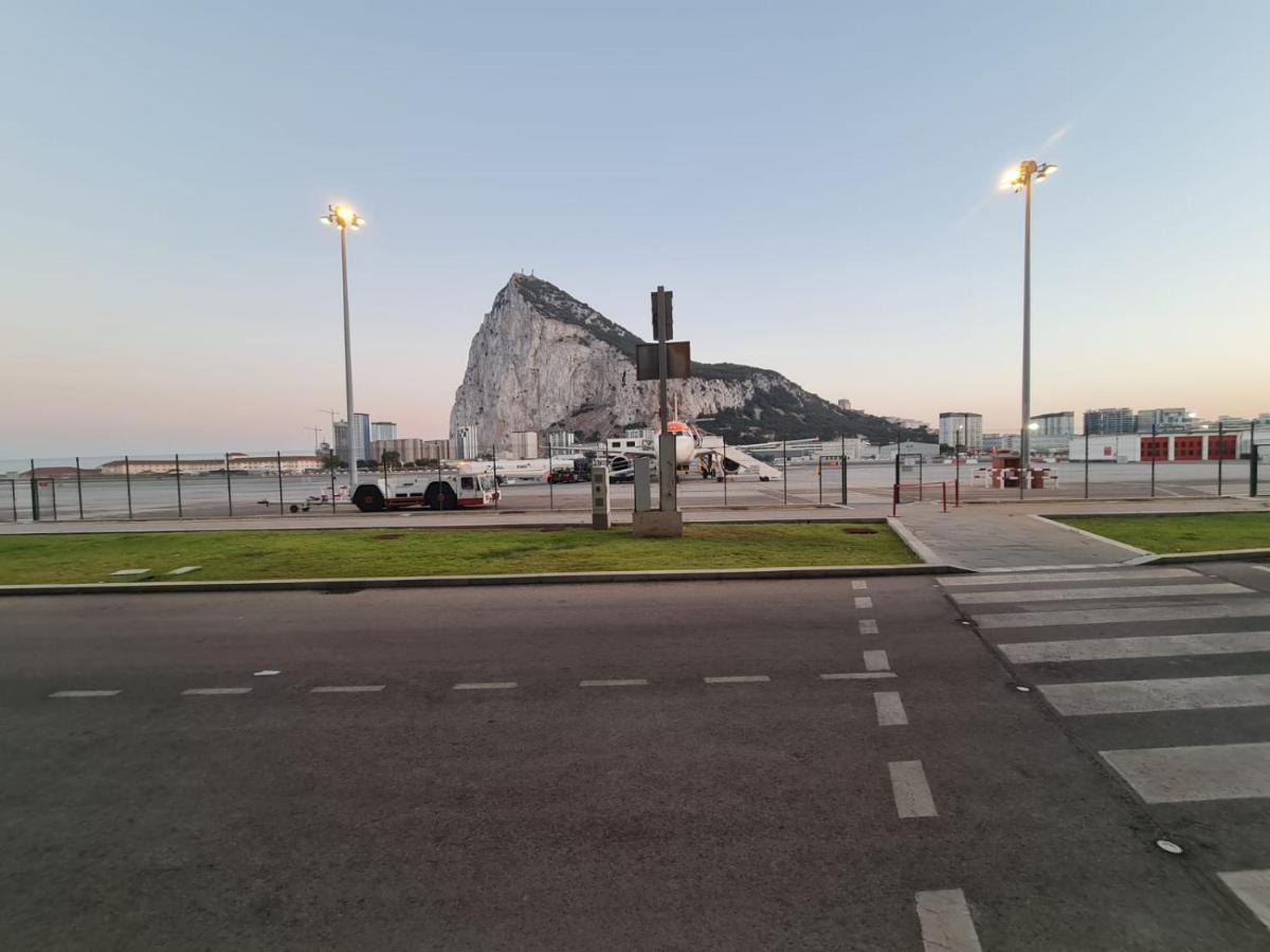 E1 Apartment High Level Sea View Gibraltár Kültér fotó